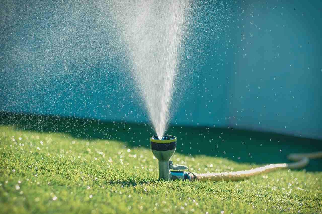 水道水のpHテストと石灰資材のストップ標識